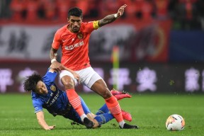 关键时刻突围战来临，广州队围绕英超再遭质疑，更衣室稳定，控场能力受关注的简单介绍开云中文官网